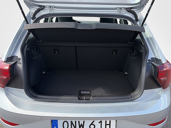 Volkswagen Polo 9 of 12
