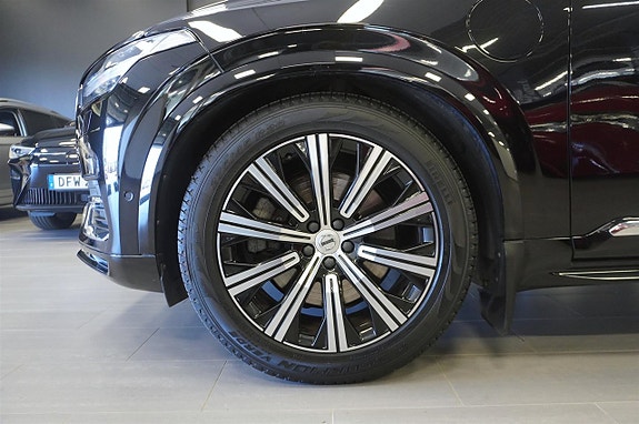 Volvo XC90 3 of 30