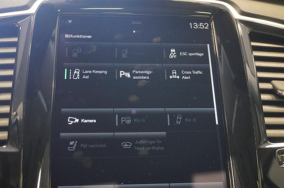 Volvo XC90 25 of 30