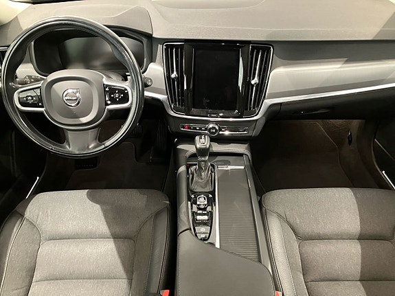 Volvo V90 6 of 14