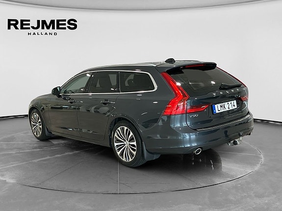 Volvo V90 2 of 14