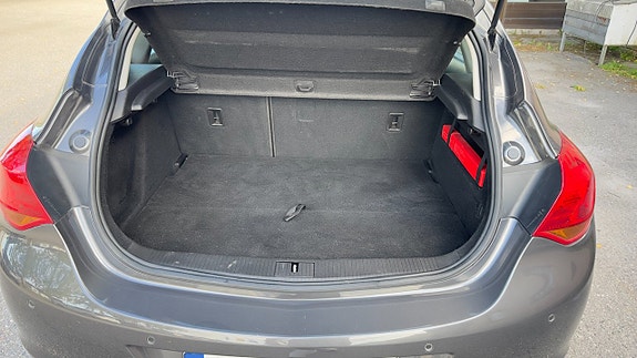 Opel Astra 11 of 14