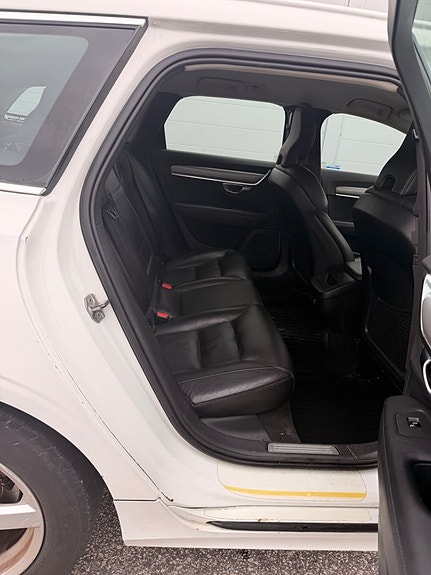 Volvo V90 10 of 21