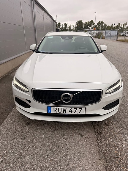 Volvo V90 8 of 21
