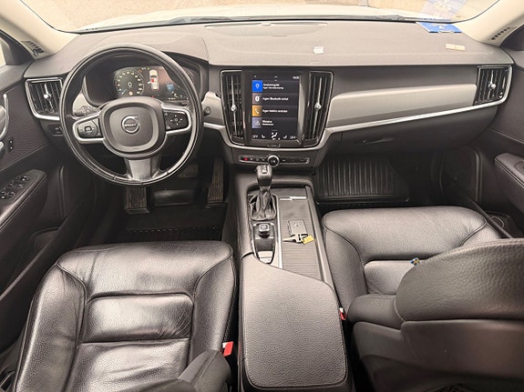 Volvo V90 16 of 21