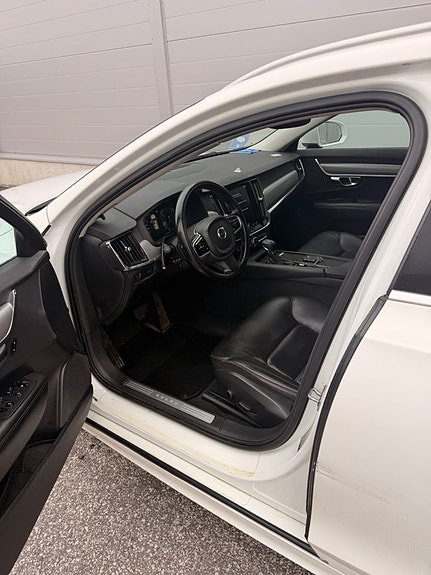 Volvo V90 13 of 21