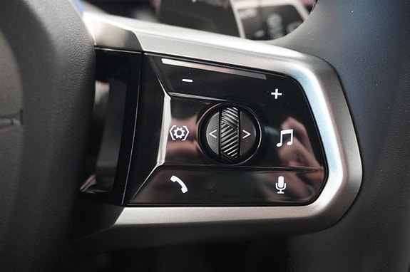 BMW 530e 11 of 20