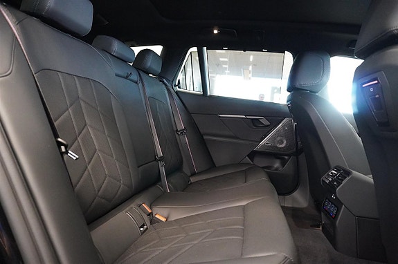 BMW 530e 15 of 20