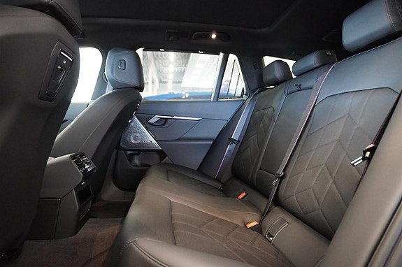 BMW 530e 14 of 20
