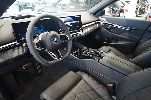 BMW 530e 3 of 20