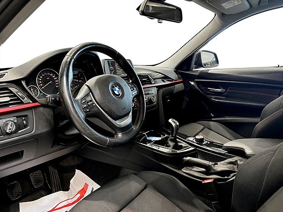 BMW 328i 5 of 19