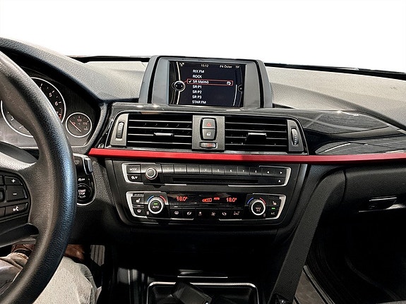 BMW 328i 11 of 19