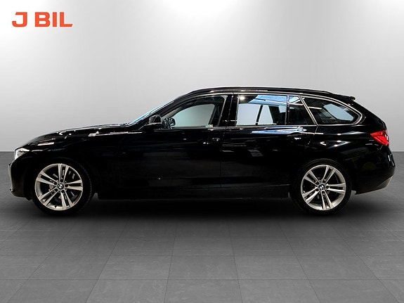 BMW 328i 16 of 19