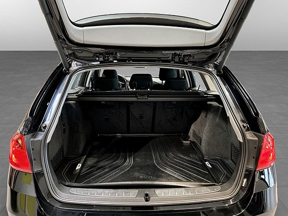 BMW 328i 18 of 19