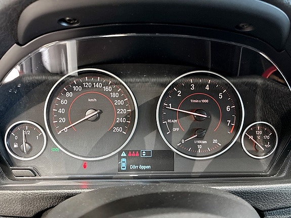 BMW 328i 8 of 19