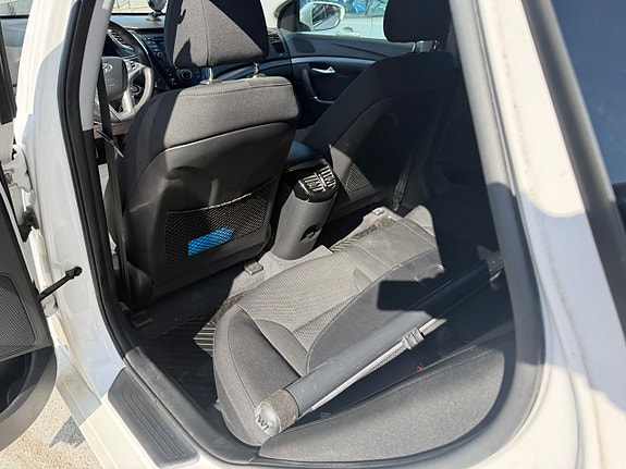 Hyundai i40 11 of 29