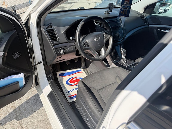 Hyundai i40 12 of 29