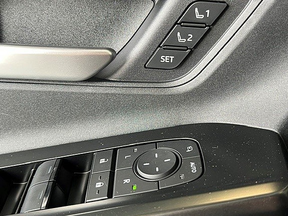 Subaru E-Outback 10 of 16