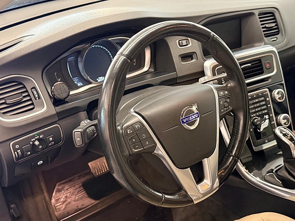 Volvo V60 8 of 22