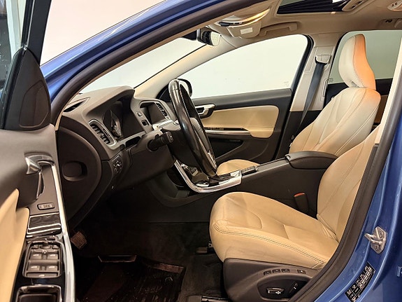 Volvo V60 14 of 22