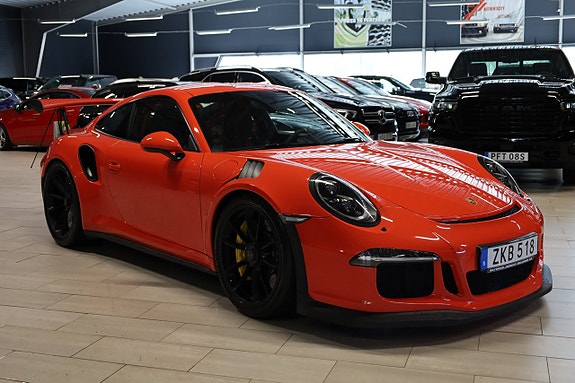 Porsche 911 GT3 RS 6 of 18