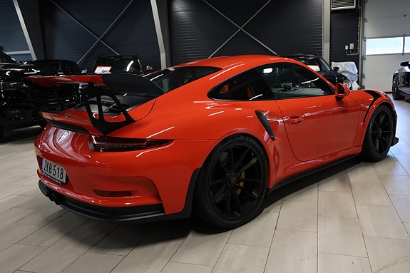 Porsche 911 GT3 RS 7 of 18