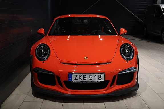 Porsche 911 GT3 RS 2 of 18