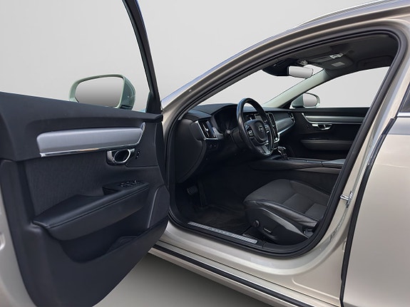Volvo V90 7 of 26