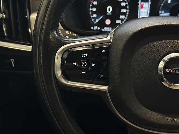 Volvo V90 14 of 26