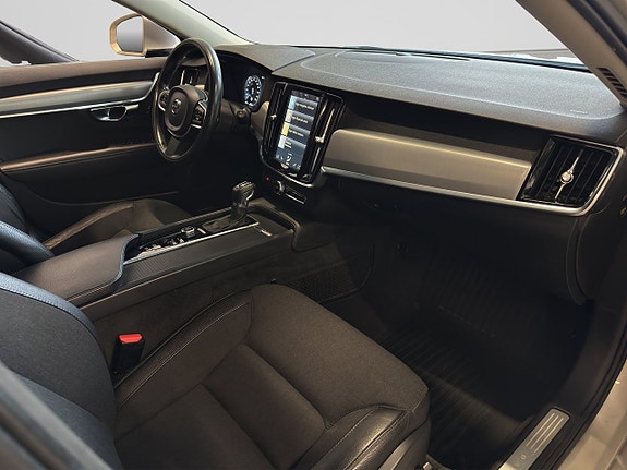 Volvo V90 11 of 26