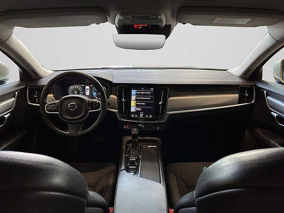 Volvo V90 12 of 26
