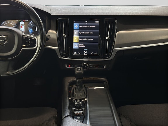 Volvo V90 16 of 26