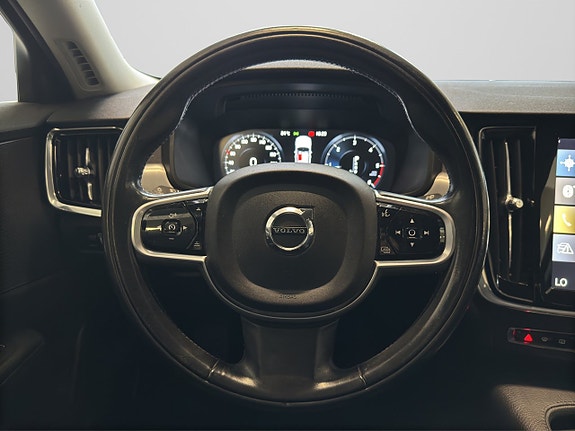 Volvo V90 13 of 26