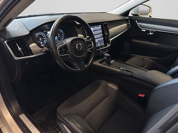 Volvo V90 10 of 26