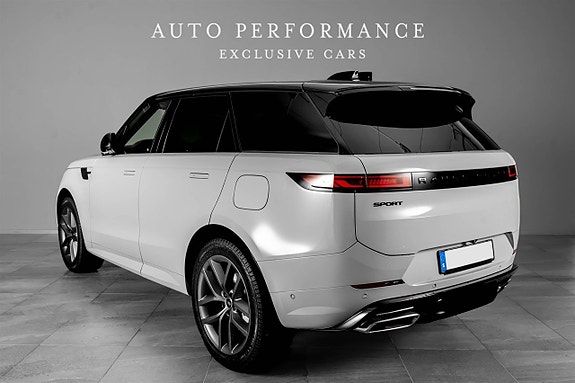 Land Rover Range Rover Sport 2 of 12