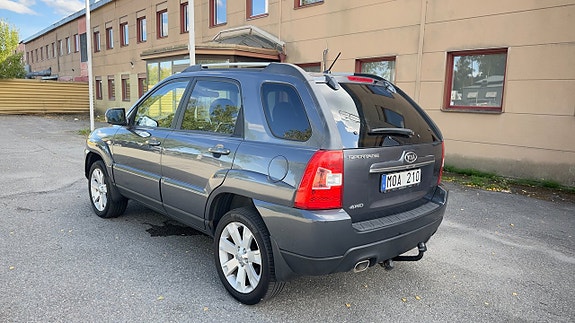Kia Sportage 2 of 11