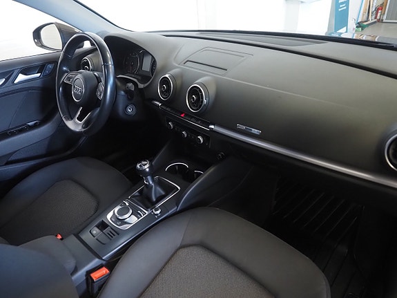 Audi A3 9 of 22