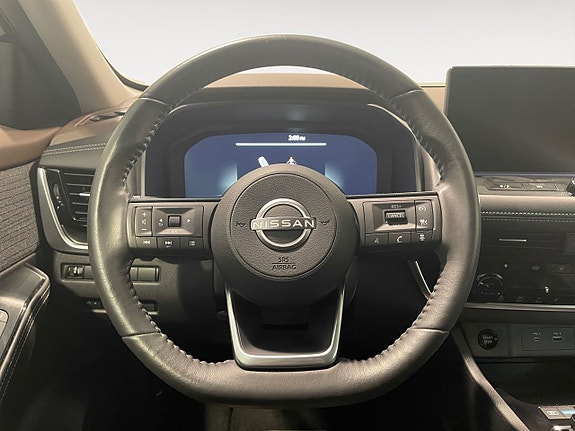 Nissan X-Trail 8 of 12