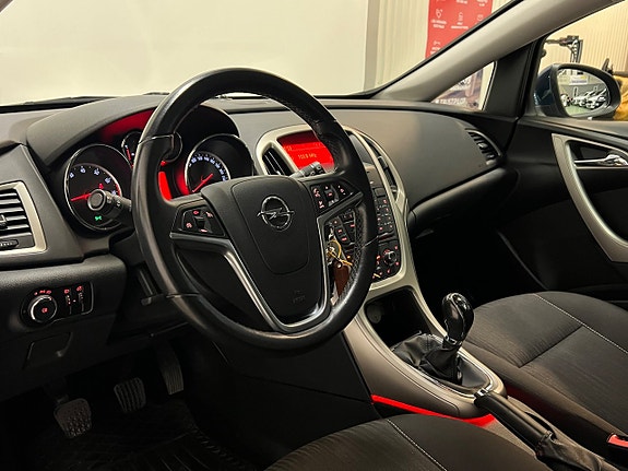 Opel Astra 13 of 26