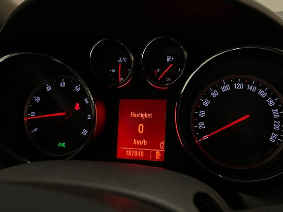 Opel Astra 21 of 26