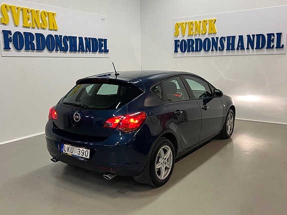 Opel Astra 5 of 26