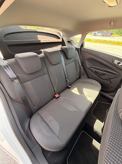 Ford Fiesta 7 of 11