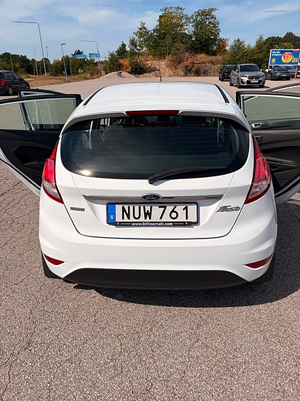 Ford Fiesta 9 of 11