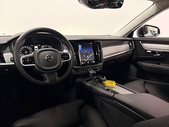 Volvo V90 18 of 30