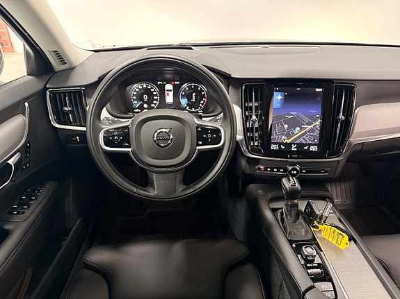 Volvo V90 17 of 30