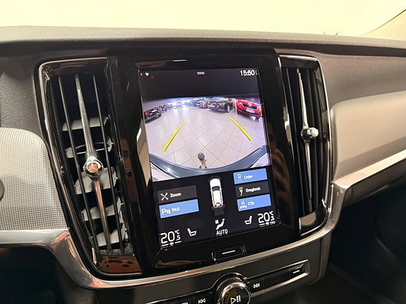 Volvo V90 27 of 30