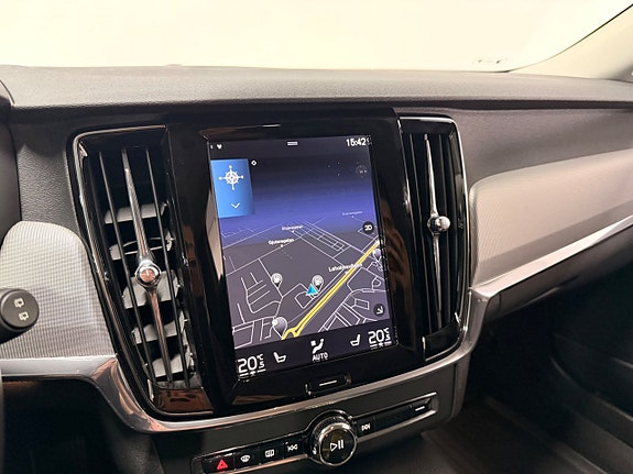 Volvo V90 21 of 30