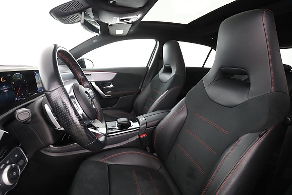 Mercedes-Benz A200 11 of 30
