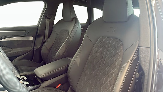 Audi A6 8 of 24