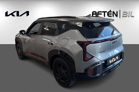 Kia Seltos 7 of 16